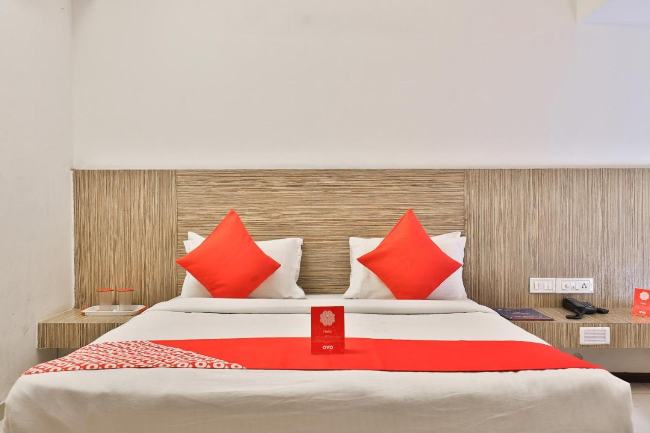 OYO 8758 Hotel Swagatam Ahmedabad Bagian luar foto