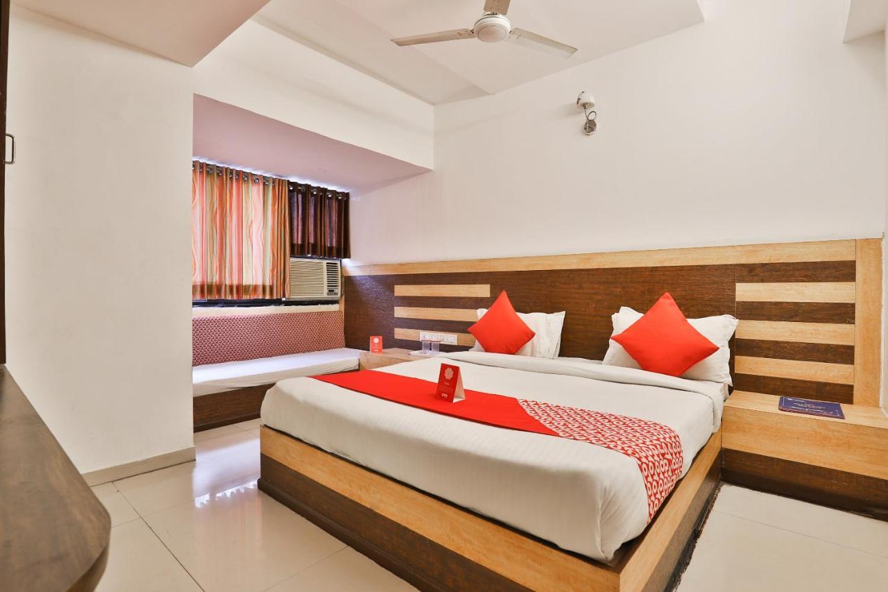 OYO 8758 Hotel Swagatam Ahmedabad Bagian luar foto