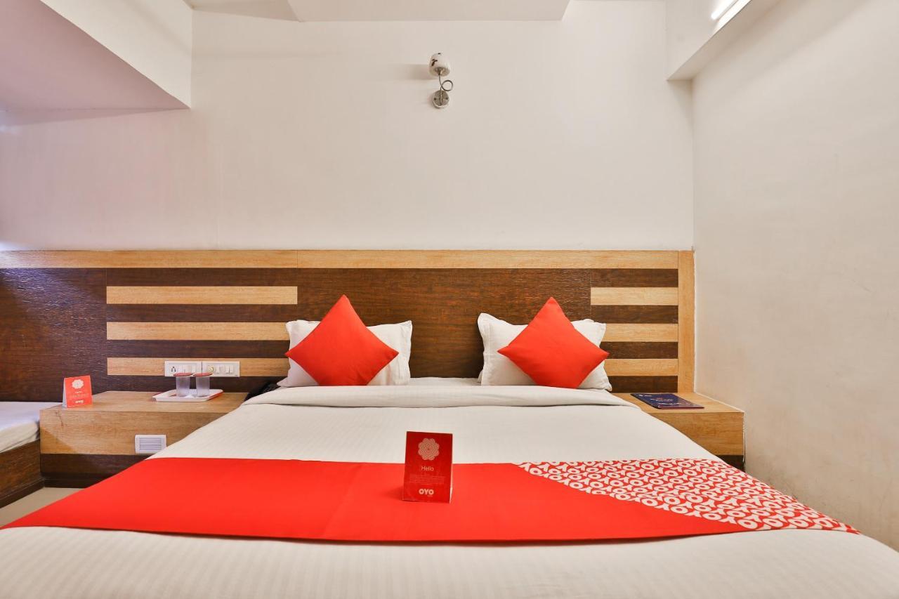 OYO 8758 Hotel Swagatam Ahmedabad Bagian luar foto
