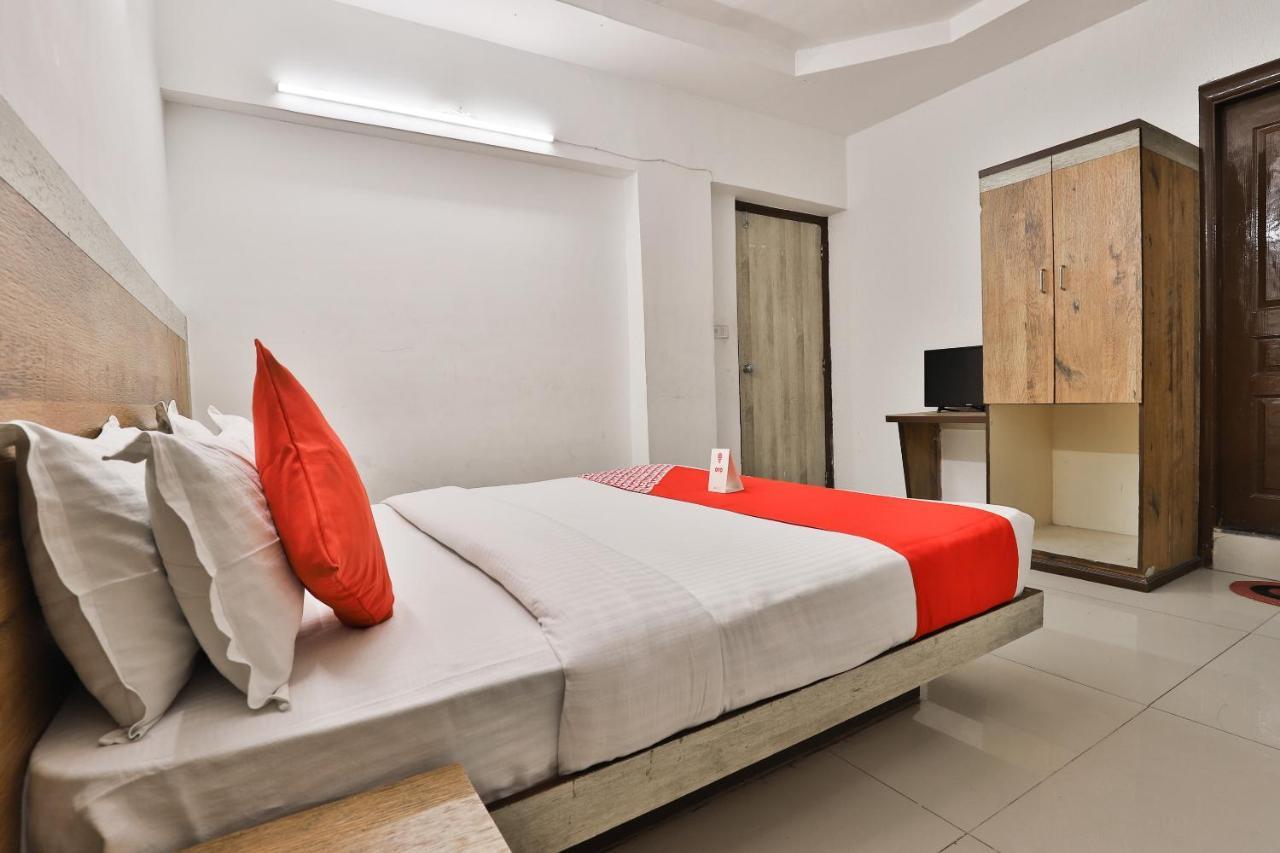 OYO 8758 Hotel Swagatam Ahmedabad Bagian luar foto