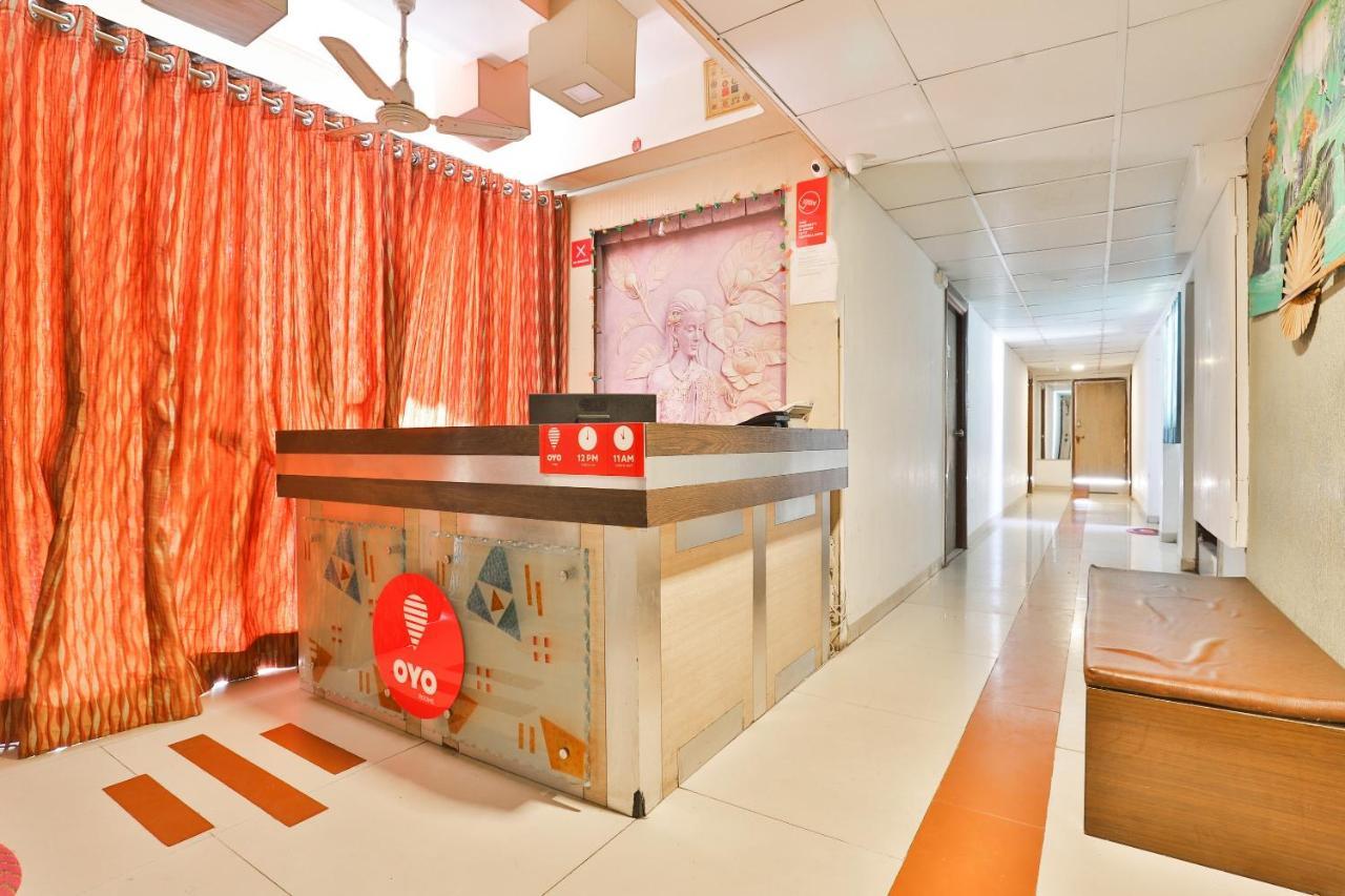 OYO 8758 Hotel Swagatam Ahmedabad Bagian luar foto