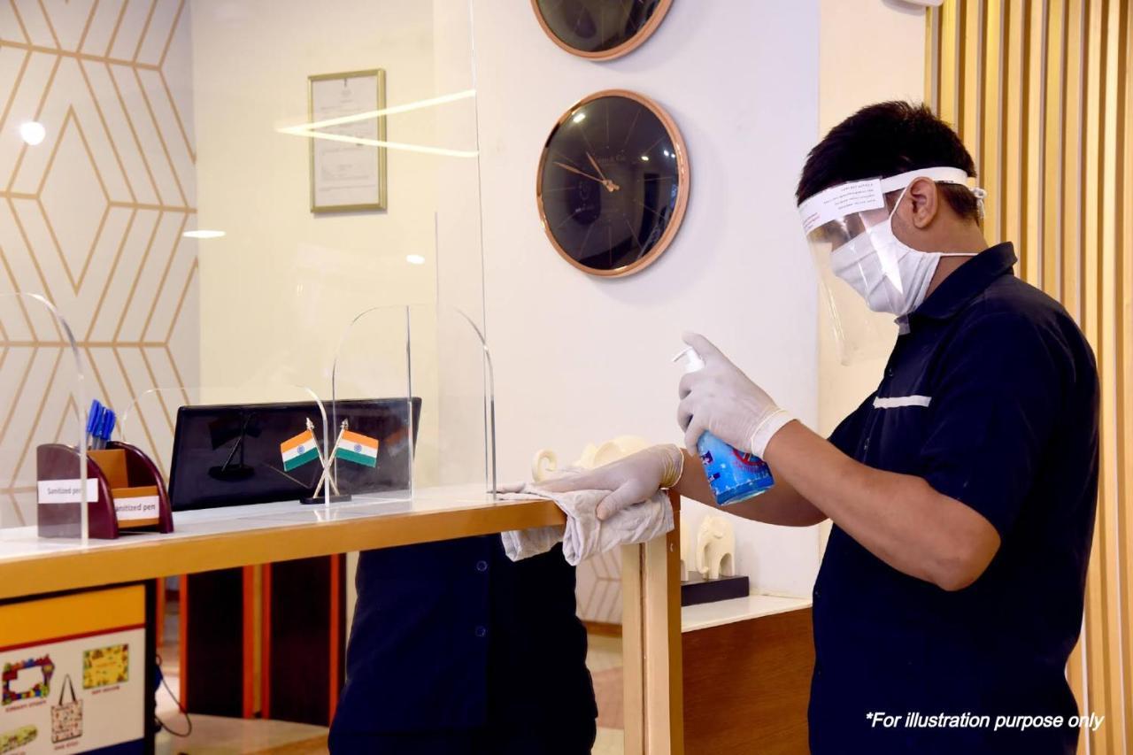 OYO 8758 Hotel Swagatam Ahmedabad Bagian luar foto
