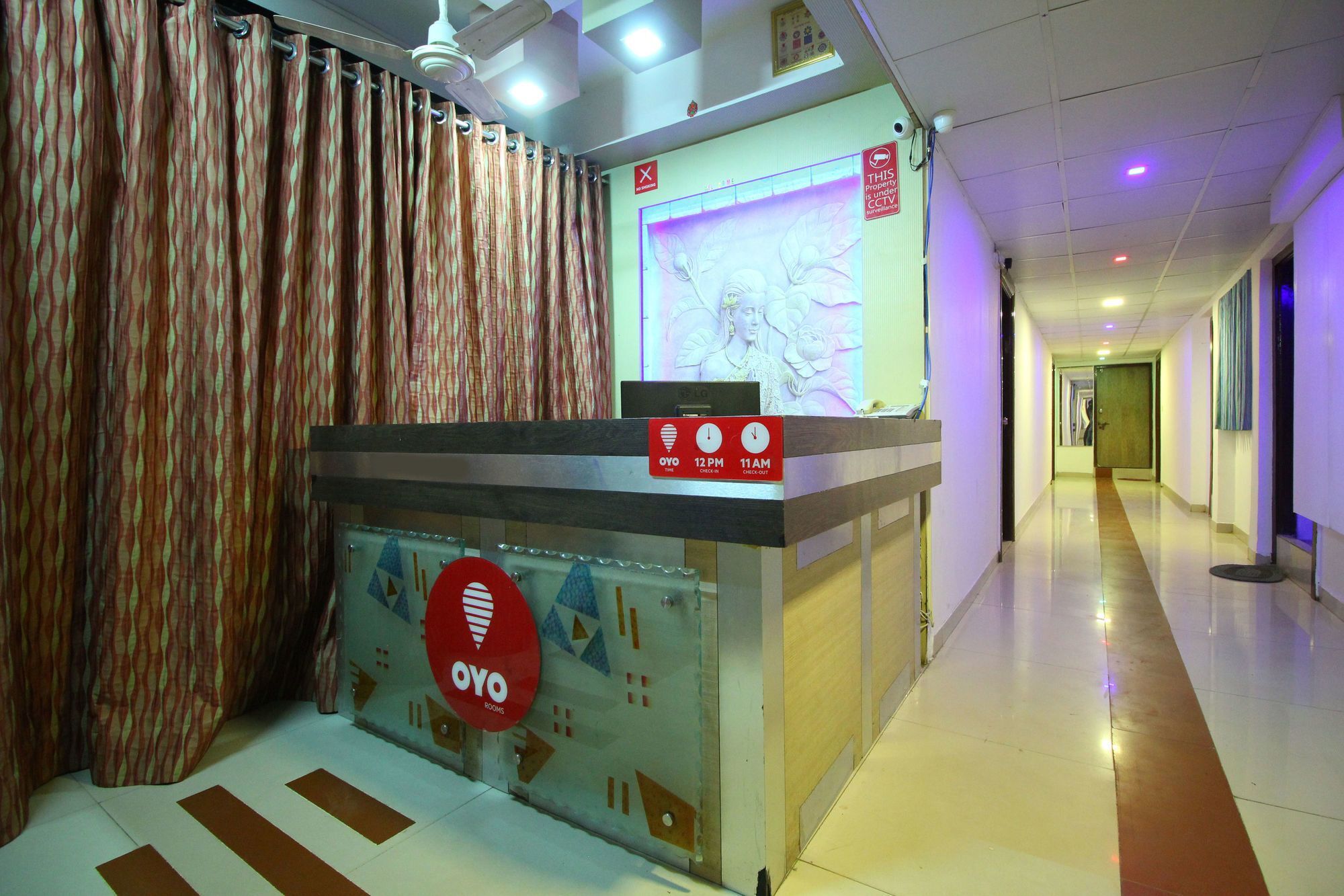 OYO 8758 Hotel Swagatam Ahmedabad Bagian luar foto