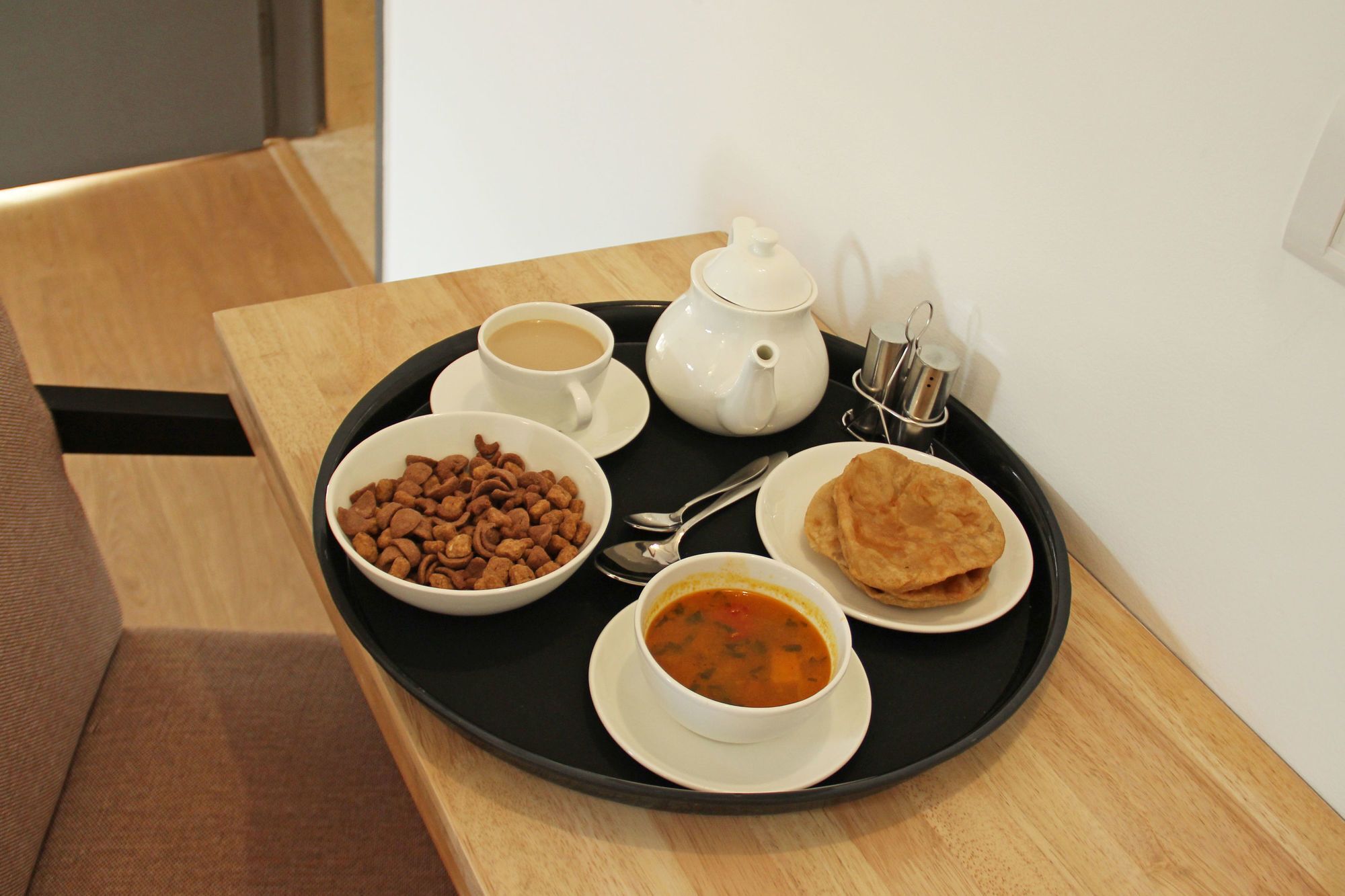 OYO 8758 Hotel Swagatam Ahmedabad Bagian luar foto
