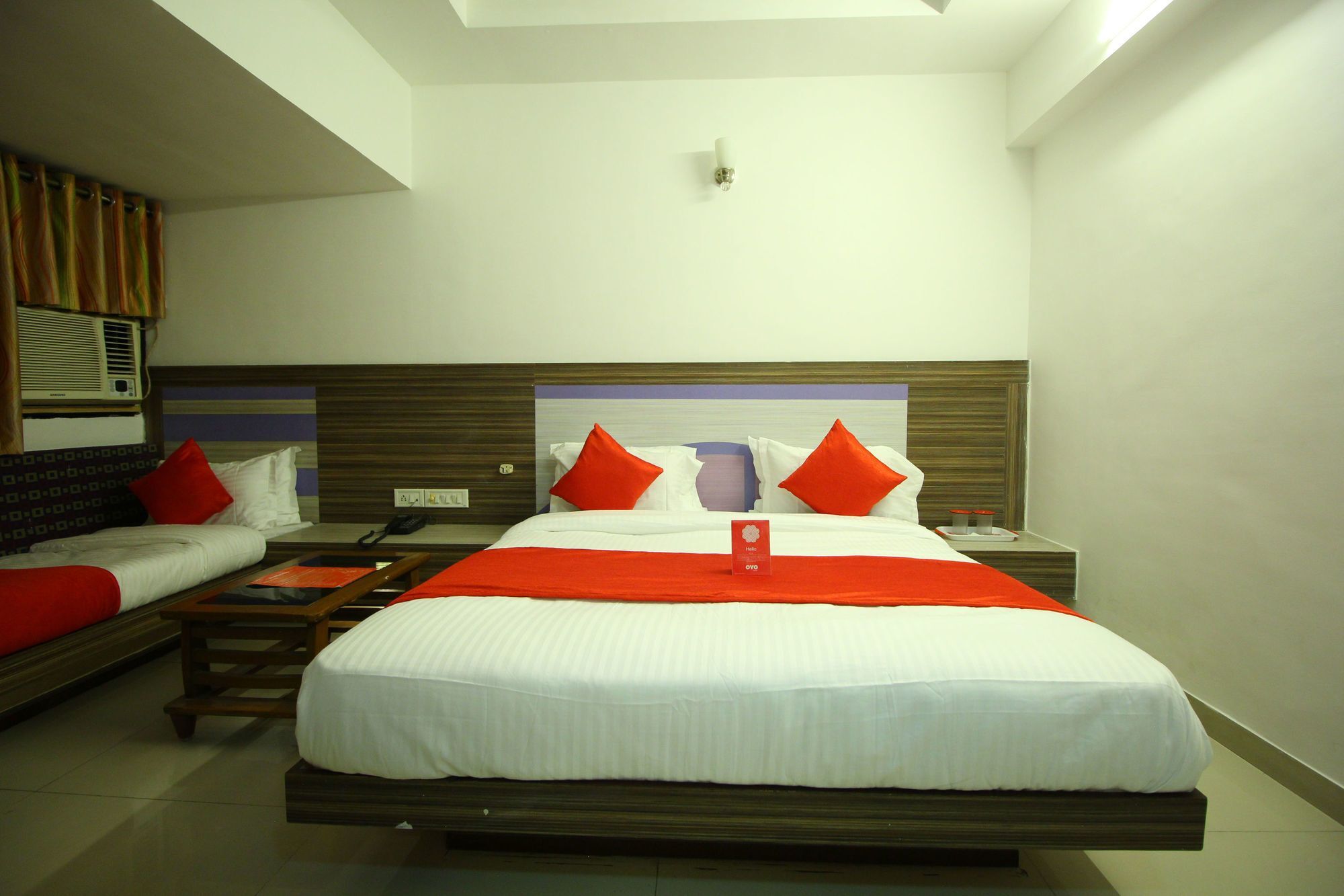 OYO 8758 Hotel Swagatam Ahmedabad Bagian luar foto