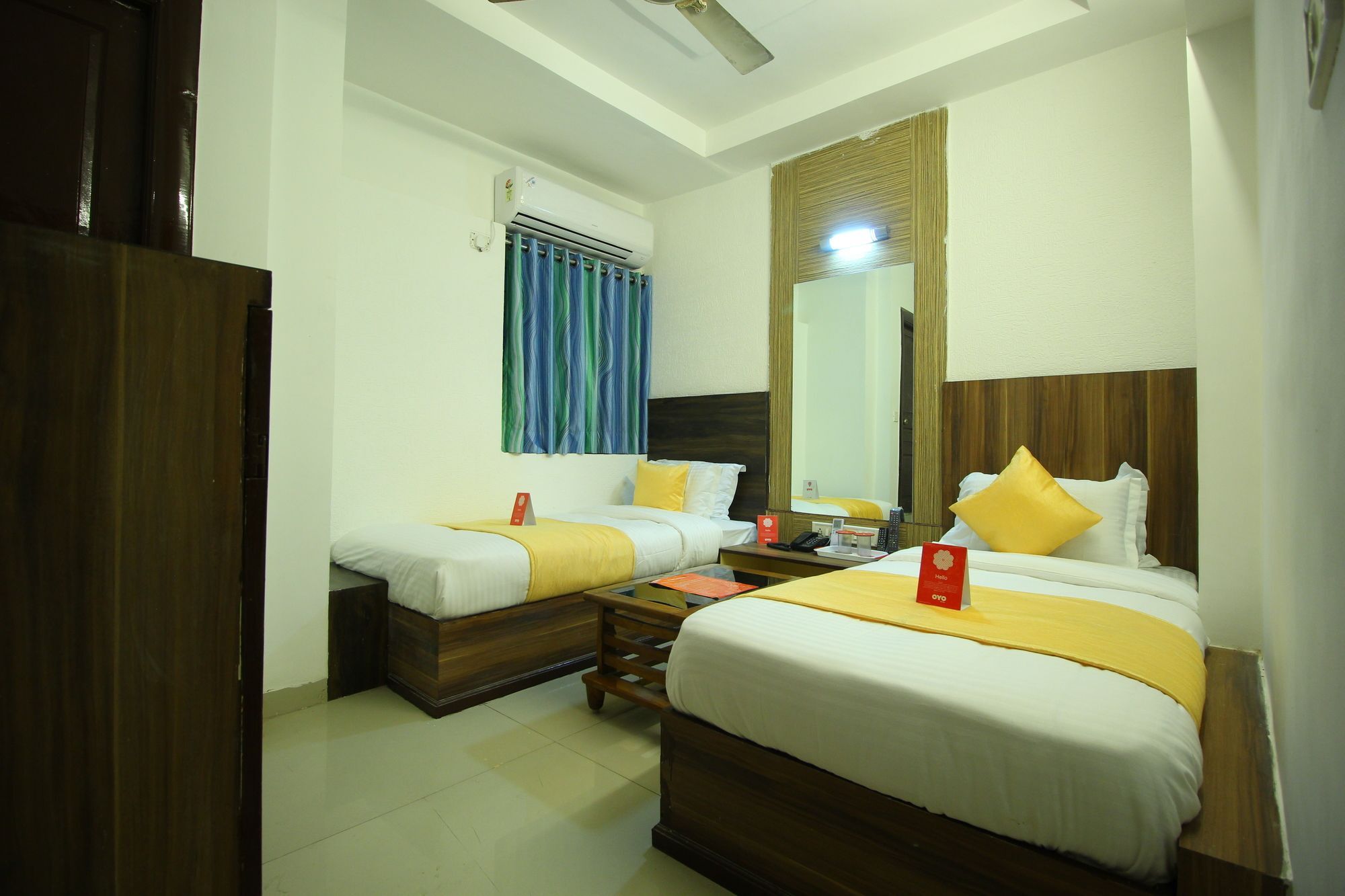 OYO 8758 Hotel Swagatam Ahmedabad Bagian luar foto