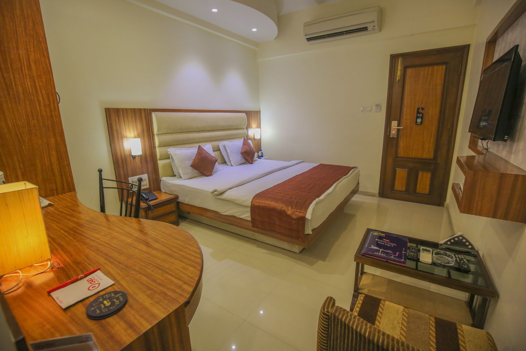 OYO 8758 Hotel Swagatam Ahmedabad Bagian luar foto